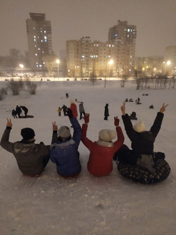 Вольная Лошыца поздравляет всех с наступлением зимы!…