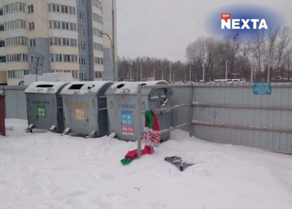 Когда провели делегатов на ВНС и можно наконец-то разойтись по домам.Снято только что у одной из мус…