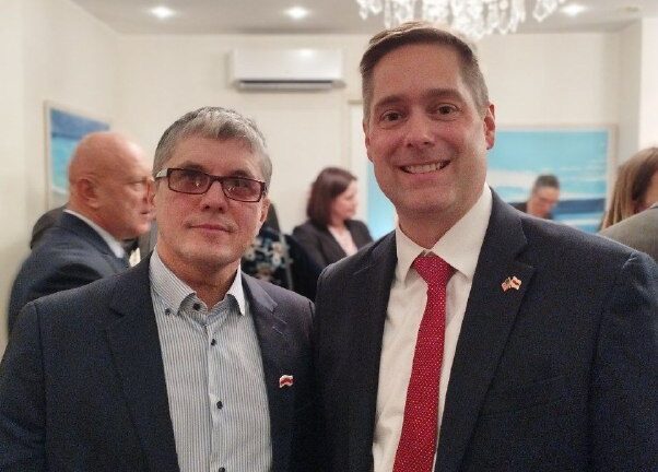 В американской амбасаде в Вильнюсе прошел прием по случаю приезда заместителя помощника Госсекретаря…