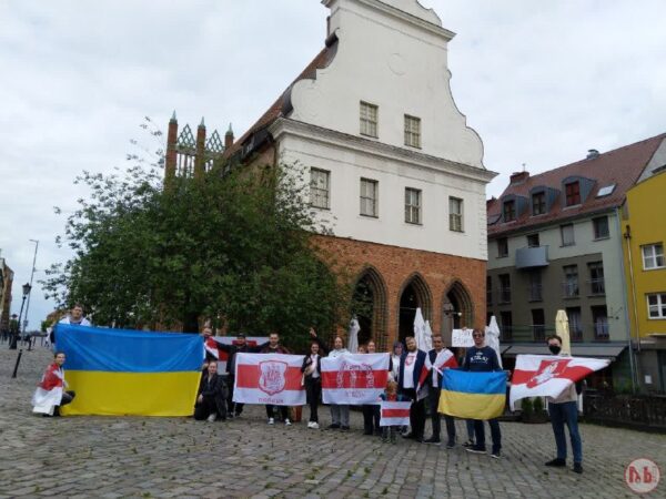 Беларусы Шчэціна  сабраліся, каб падтрымаць Украіну ў яе барацьбе за свабоду. Адзіны спосаб спыніць …