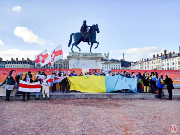 #ЯМыСупрацьВайныБеларусы Ліёна падтрымалі Ўкраінскую дыяспару  РАЗАМ супраць дыктатарскай агрэсіі !@…